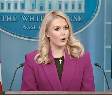 کارولین لویت,سخنگوی کاخ سفید