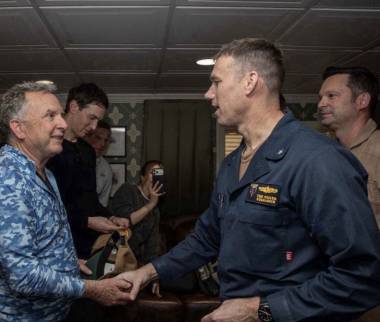 ویتکاف,ویتکاف و داماد ترامپ در ناو هواپیمابر آبراهام لینکلن