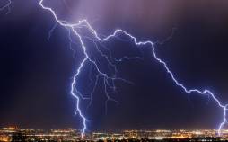 آخرین وضعیت آب و هوای ایران,رعد و برق و آلودگی هوا در بهمن 1404