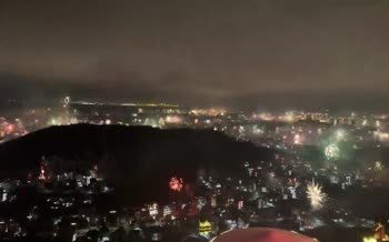 فیلم | آتش‌بازی باشکوه در آسمان چین به مناسبت شب سال نو