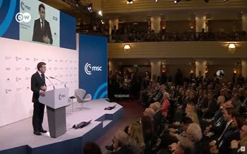 فیلم | امتناع ماکرون از پاسخ به سوالات درباره ایران و همبستگی با مردم بخاطر اعتراضات اخیر