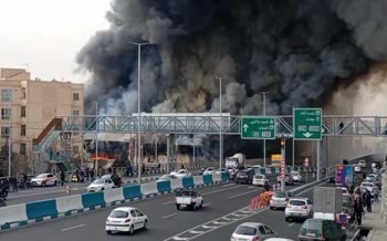 فیلم | آتشسوزی مهیب در بازارچه جنتآباد تهران فیلم | آتشسوزی مهیب در بازارچه جنتآباد تهران