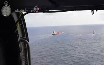 فیلم | حمله کماندوهای آمریکا به نفتکش منتسب به ایران در اقیانوس هند فیلم | حمله کماندوهای آمریکا به نفتکش منتسب به ایران در اقیانوس هند