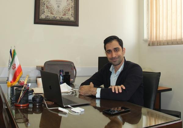 علی اکبر ابوالحسنی,توهین علی اکبر ابوالحسنی به یک دانشجو