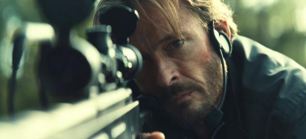 سریال Unfamiliar,تام هیدلستون در مامور شیفت شب