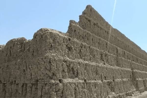 آثار باستانی اصفهان,تخریب یخچال تاریخی محدوده آتشگاه اصفهان