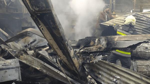 سقوط بالگرد ارتش سقوط بالگرد ارتش,سقوط یک فروند بالگرد در میدان میوه و ترهبار درچه اصفهان