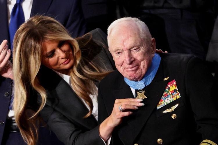 تصاویر سخنرانی سالانه ترامپ در کنگره آمریکا,عکس های سخنرانی سالانه ترامپ در کنگره آمریکا سال 2026,تصاویری از سخنرانی ترامپ در کنگره آمریکا