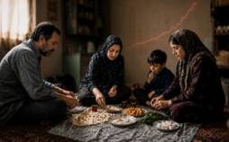 سبقت گرانی ماهانه ایران از تورم سالانه اغلب کشورهای جهان / فشار افزایش ۱۳۴ درصدی موادغذایی بر فقیرترین ایرانیان قدرت خرید مردم, گسترش فقر