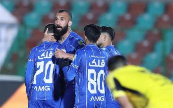 لیگ برتر فوتبال,دیدار استقلال و فجرسپاسی