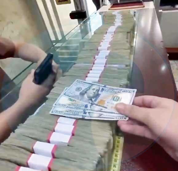 دلار ۲۲۸ هزارتومانی دلار ۲۲۸ هزارتومانی,شاهکار جدید همتی