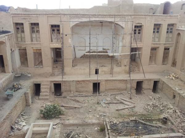 «مسجد جامع» و «نارینقلعه» نائین «مسجد جامع» و «نارینقلعه» نائین,تخریب آثار باستانی نائین