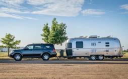ایلان ماسک ثروتمندترین فرد جهان, تریلر Airstream