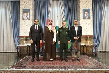 مذاکره ایران و اعراب, پیمان مکه