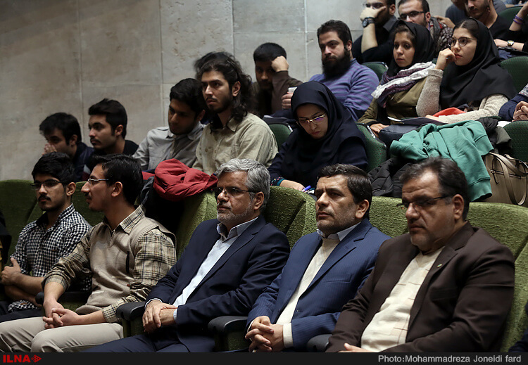 تصاویر میزگرد جنبش دانشجویی,عکس های میزگرد جنبش دانشجویی,میزگرد جنبش دانشجویی در دانشگاه امیرکبیر