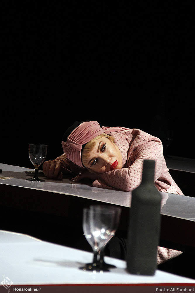 عکس های نمایش سه روایت از زندگی در تماشاخانه کنش معاصر,تصاویر نمایش سه روایت از زندگی در تماشاخانه کنش معاصر,نمایش سه روایت از زندگی در تماشاخانه کنش معاصر