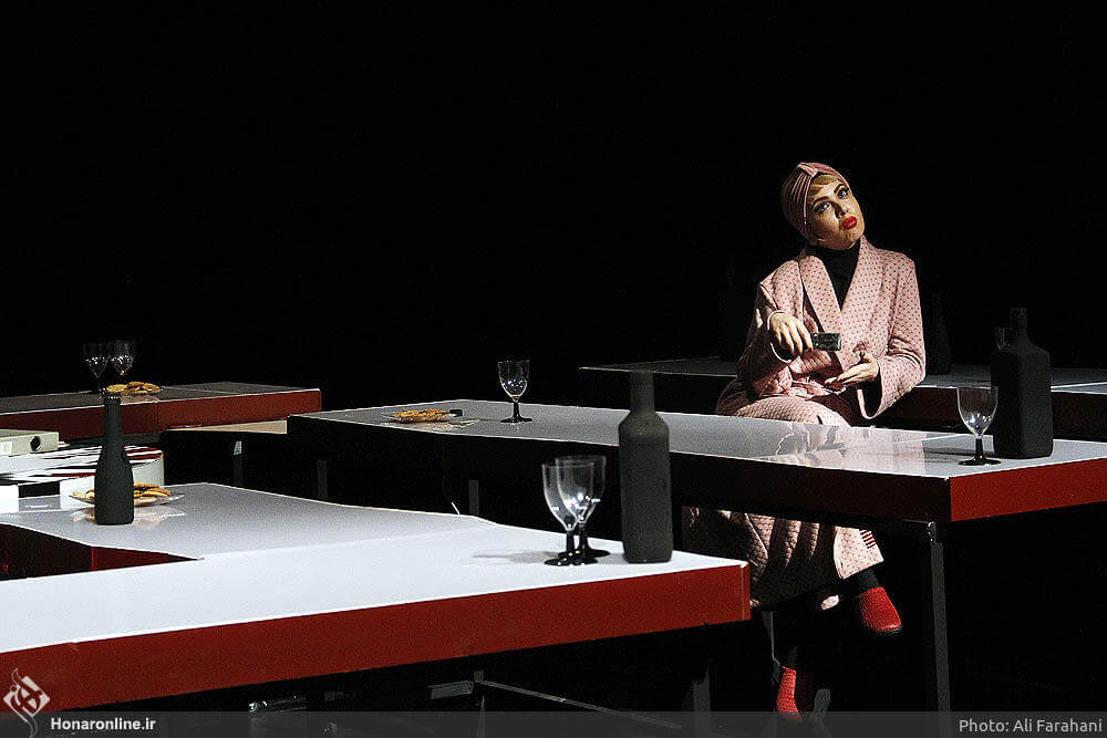 عکس های نمایش سه روایت از زندگی در تماشاخانه کنش معاصر,تصاویر نمایش سه روایت از زندگی در تماشاخانه کنش معاصر,نمایش سه روایت از زندگی در تماشاخانه کنش معاصر