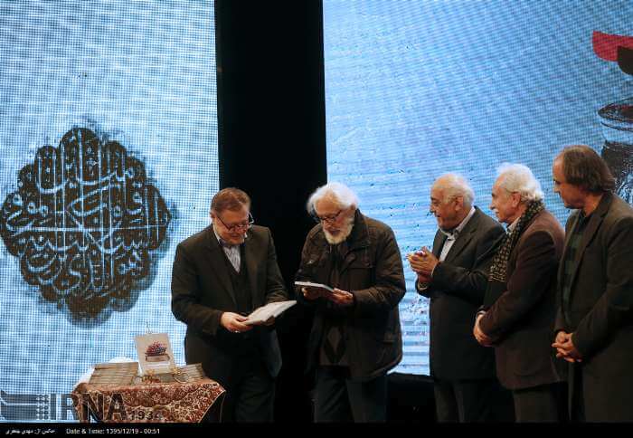 تصاویر آئین چراغ خاموشی نیست, تصویر تالار ایوان شمس, عکس مراسم یادبود هنرمندان مرحوم
