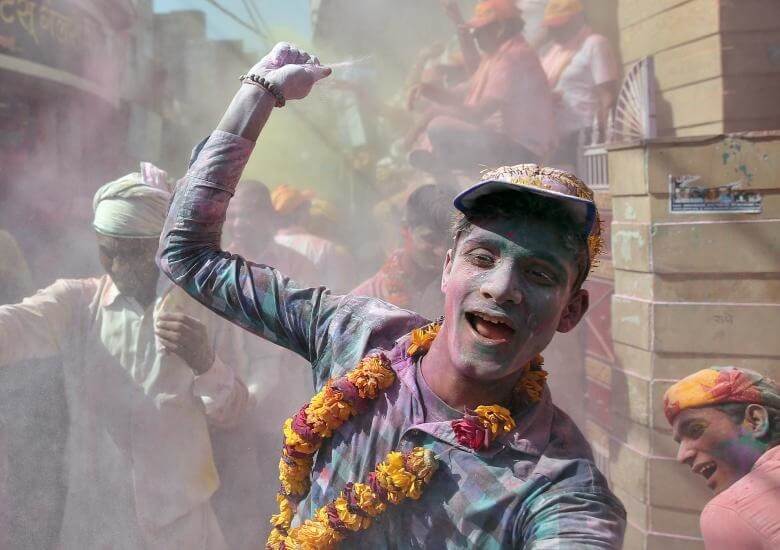 تصاویر جشن هولی, تصویر اعیاد رسمی مردم هندوستان, عکس جشنواره رنگ‌های هندی