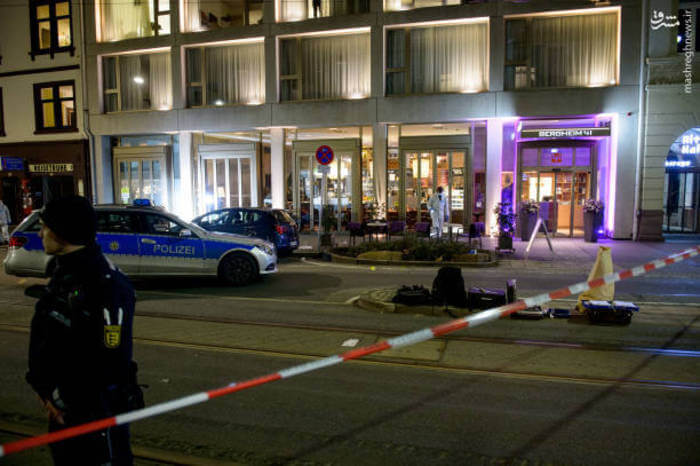 عکس های هجوم خودرو به عابران در آلمان,تصاویر حمله به عابران آلملن,عکس زیر گرفتن عابران پیاده در آلمان
