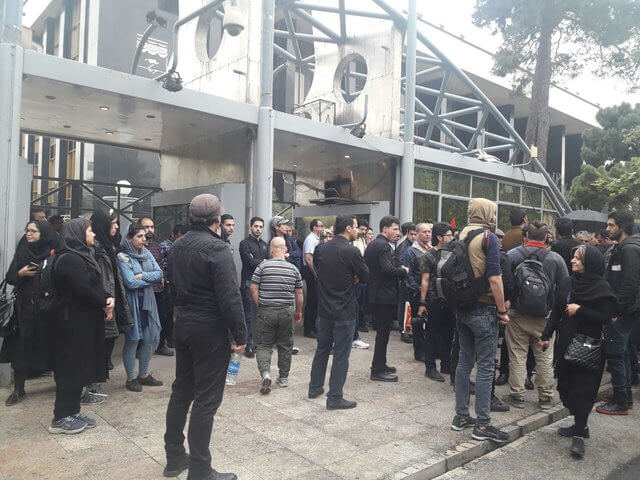 تشییع عارف لرستانی،اخبار بازیگران،خبرهای هنرمندان،اخبار هنرمندان اخبار هنرمندان,خبرهای هنرمندان,اخبار بازیگران,تشییع عارف لرستانی