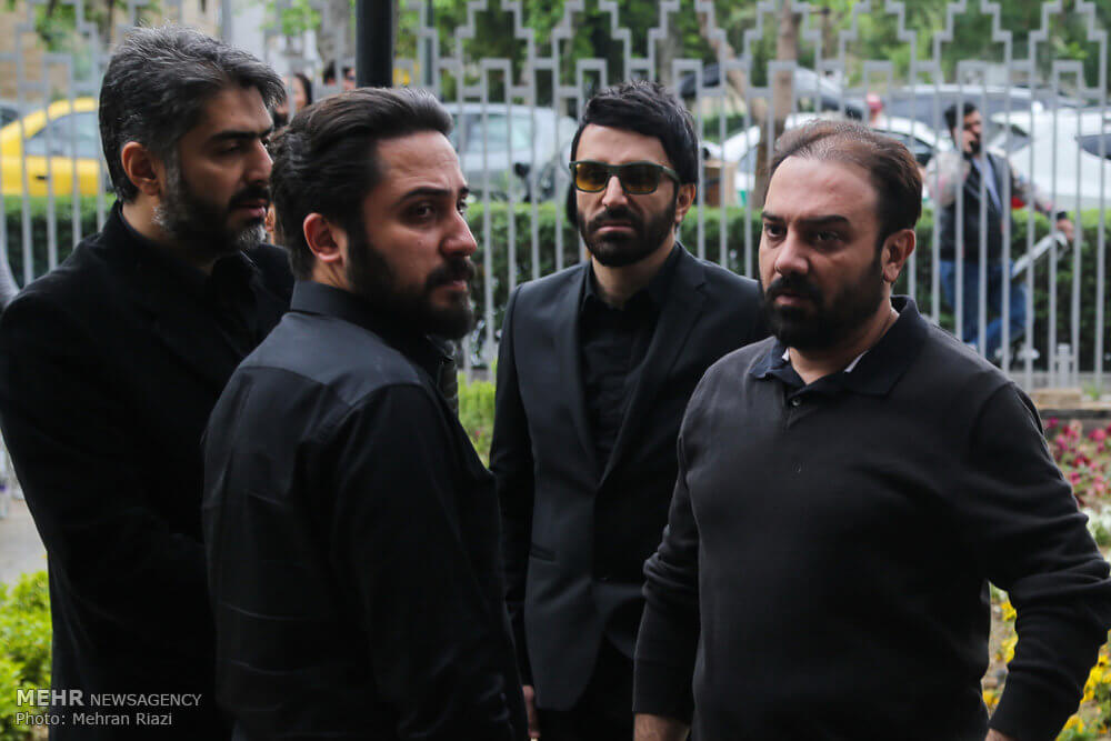 تصاویرتشییع جنازه عارف لرستانی,تصویر تشیی پیکر عارف لرستانی,عکسهای وداع با عارف لرستانی