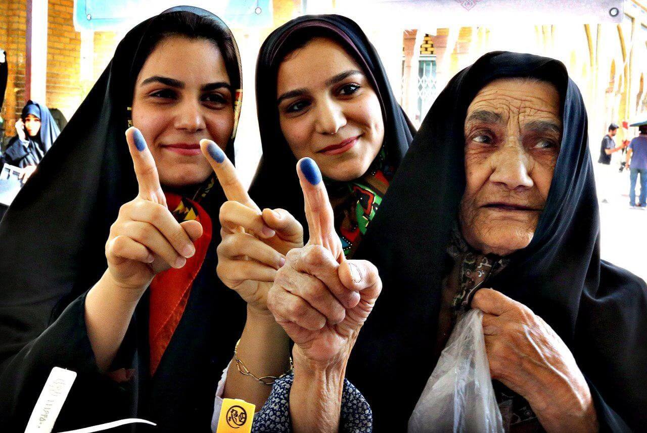 تصاویر رای دادن زنان ایرانی,عکس زنان و صندوق رای,عکس های حضور زنان در انتخابات