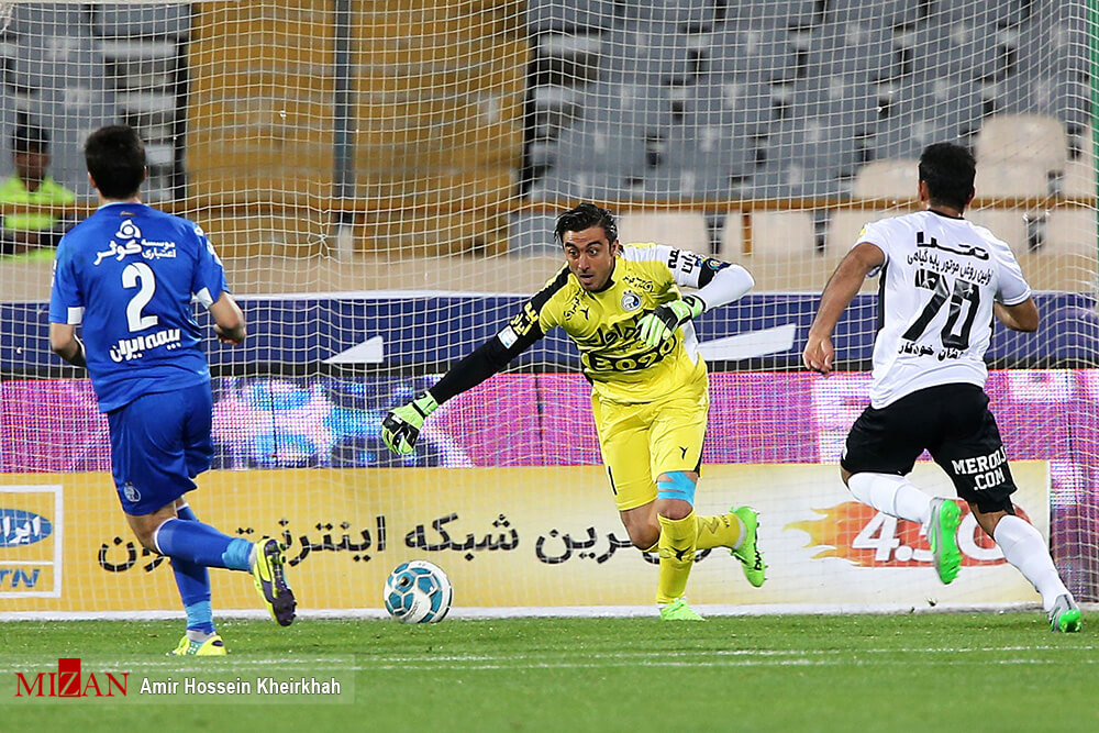 عکس های دیدار تیم های استقلال تهران و صبای قم,تصاویر دیدار تیم های استقلال تهران و صبای قم در ورزشگاه آزادی,دیدار تیم های استقلال تهران و صبای قم