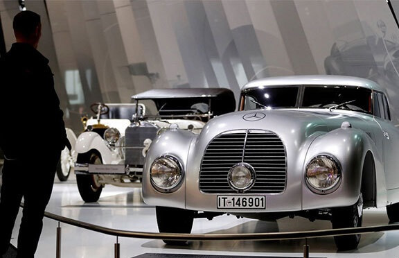 تصاویر نمایشگاه خودروهای کلاسیک,عکس های نمایشگاه خودرو در آلمان,عکس نمایشگاه خودروهای کلاسیک در آلمان
