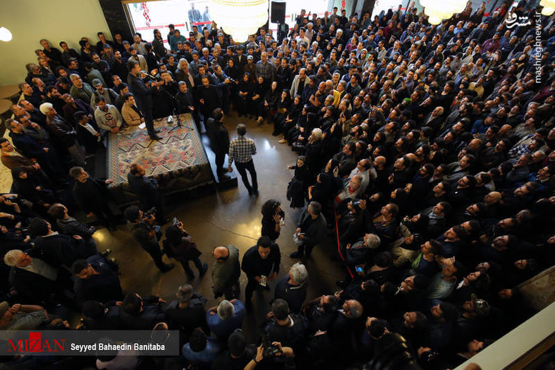تصاویر مراسم تشییع پیکرعارف لرستانی,عکس های مراسم تشییع,تصویر مراسم علرف لرستانی در تالار وحدت