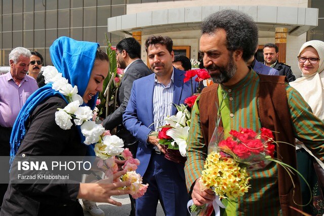 تصاویر بازگشت نرگس کلباسی به ایران,عکس های بازگشت نرگس کلباسی,عکس نرگس کلباسی در فرودگاه اصفهان