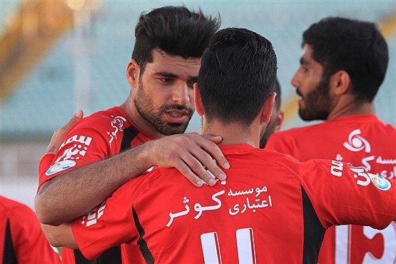 تصاویر قهرمانی لیگ برتر تصاویر قهرمانی لیگ برتر,تصویر قهرملنی پرسپولیس,عکس های بازی پرسپولیس و ماشین سازی