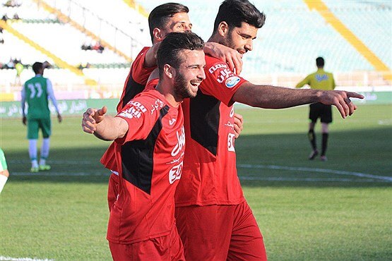 تصاویر قهرمانی لیگ برتر تصاویر قهرمانی لیگ برتر,تصویر قهرملنی پرسپولیس,عکس های بازی پرسپولیس و ماشین سازی