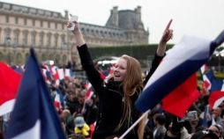 تصاویر امانوئل مکرون و انتخابات فرانسه,عکس های پیروزی امانوئل مکرون در انتخابات فرانسه,عکس انتخابات ریاست جمهوری فرانسه