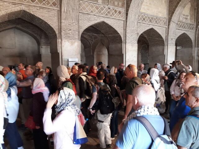 اخبار اجتماعی,خبرهای اجتماعی,محیط زیست,گردشگران خارجی در مسجد جامع اصفهان