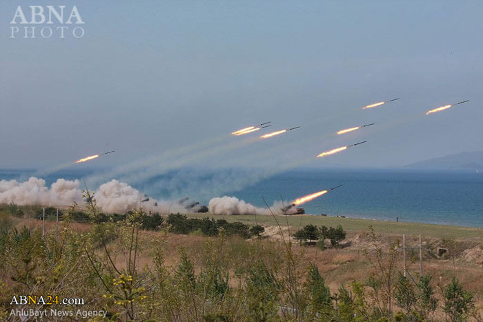 تصاویر بزرگترین رزمایش کره شمالی تصاویر بزرگترین رزمایش کره شمالی,عکس های بزرگترین رزمایش کره شمالی,عکس های بزرگترین رزمایش کره شمالی به مناسبت هشتاد و پنجمین سالگرد تأسیس ارتش