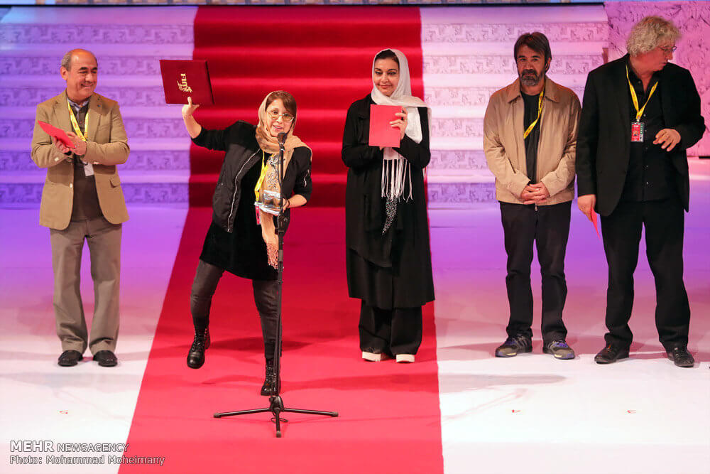 تصاویر اختتامیه جشنواره بین المللی فیلم فجر,عکس تقدیر از برگزیدگان جشنواره فیلم فجر,عکس های اختتامیه جشنواره بین المللی فجر