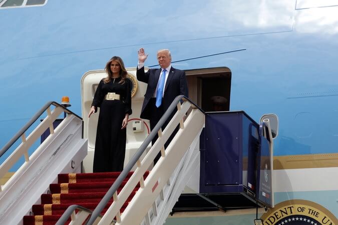 تصاویر استقبال از ترامپ و همسرش در عربستان,عکس های استقبال از ترامپ و همسرش در عربستان,عکس استقبال از ترامپ و همسرش در عربستان