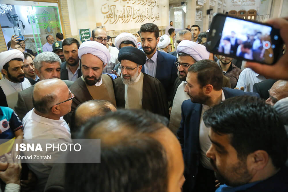 تصاویر سفرابراهیم رئیسی به قم تصاویر سفرابراهیم رئیسی به قم,عکس های حامیان ابراهیم رئیسی در قم,عکس دیدار رئیسی با علمای حوزه علمیه قم