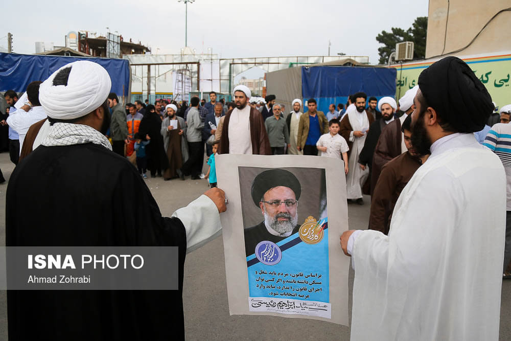 تصاویر سفرابراهیم رئیسی به قم تصاویر سفرابراهیم رئیسی به قم,عکس های حامیان ابراهیم رئیسی در قم,عکس دیدار رئیسی با علمای حوزه علمیه قم