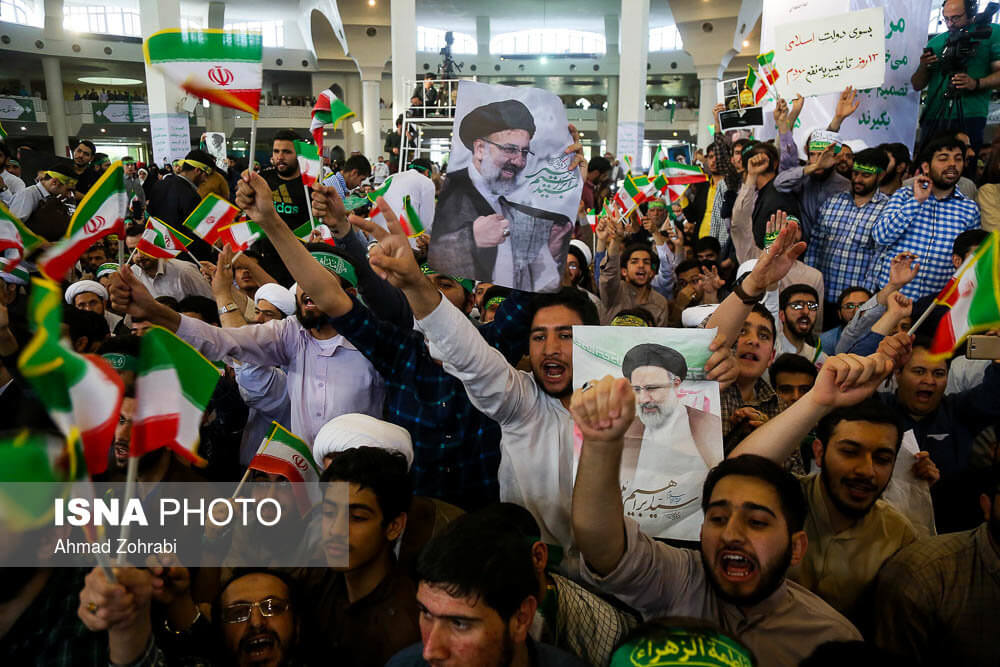 تصاویر سفرابراهیم رئیسی به قم تصاویر سفرابراهیم رئیسی به قم,عکس های حامیان ابراهیم رئیسی در قم,عکس دیدار رئیسی با علمای حوزه علمیه قم