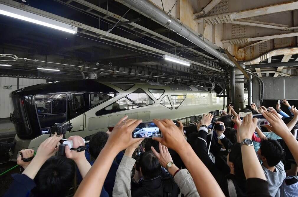 عکس های لوکس‌ترین و مدرن‌ترین قطار جهان,تصاویر لوکس‌ترین و مدرن‌ترین قطار جهان,عکس های قطار شیکی شیما ساخت کشور ژاپن
