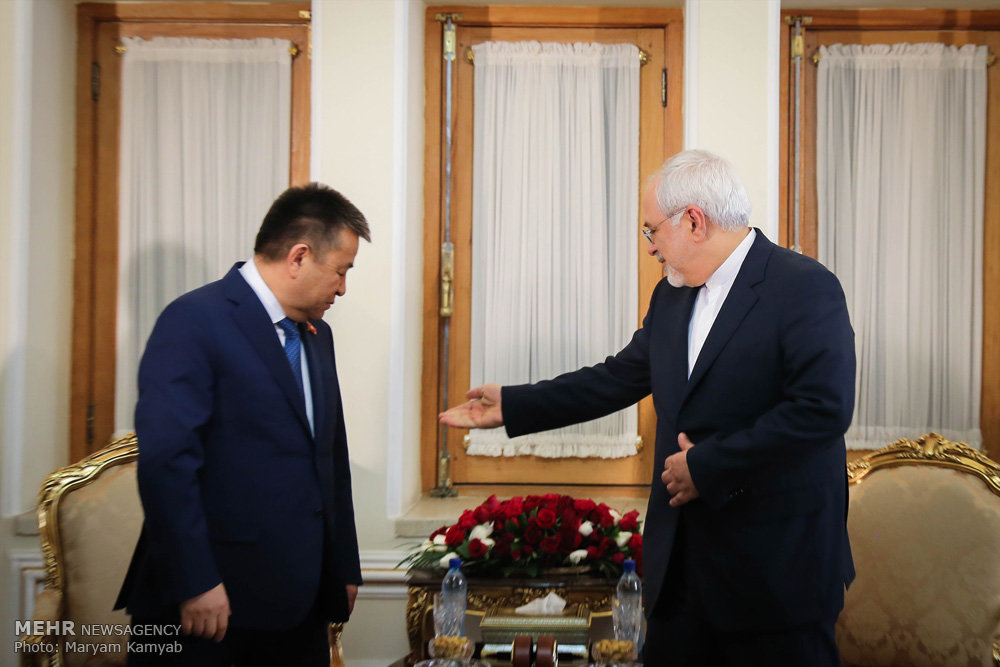 عکس های دیدار رئیس مجلس قرقیزستان با وزیر امور خارجه,تصاویر دیدار رئیس مجلس قرقیزستان با وزیر امور خارجه,دیدار رئیس مجلس قرقیزستان با وزیر امور خارجه