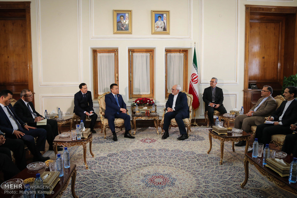 عکس های دیدار رئیس مجلس قرقیزستان با وزیر امور خارجه,تصاویر دیدار رئیس مجلس قرقیزستان با وزیر امور خارجه,دیدار رئیس مجلس قرقیزستان با وزیر امور خارجه