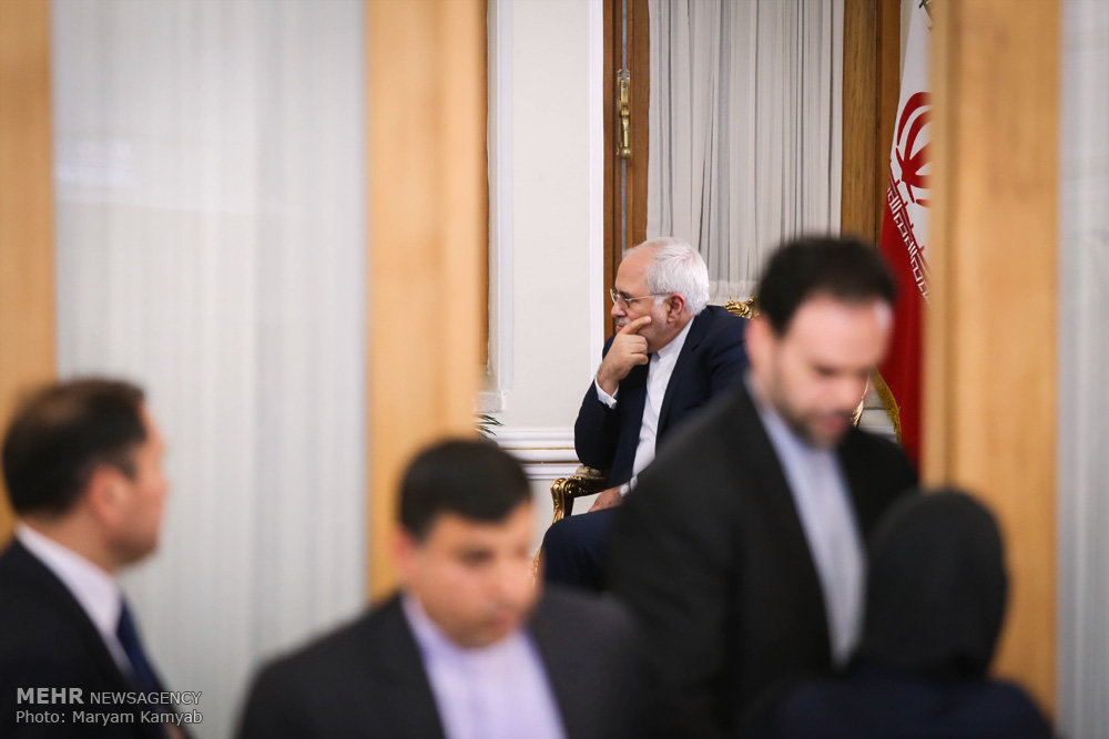 عکس های دیدار رئیس مجلس قرقیزستان با وزیر امور خارجه,تصاویر دیدار رئیس مجلس قرقیزستان با وزیر امور خارجه,دیدار رئیس مجلس قرقیزستان با وزیر امور خارجه