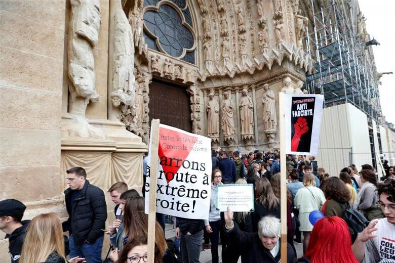 عکس های فرانسه در آستانه دور دوم انتخابات ریاست جمهوری فرانسه عکس های فرانسه در آستانه دور دوم انتخابات ریاست جمهوری فرانسه,تصاویر فرانسه در آستانه دور دوم انتخابات ریاست جمهوری فرانسه,عکس های فرانسه در آستانه انتخابات ریاست جمهوری