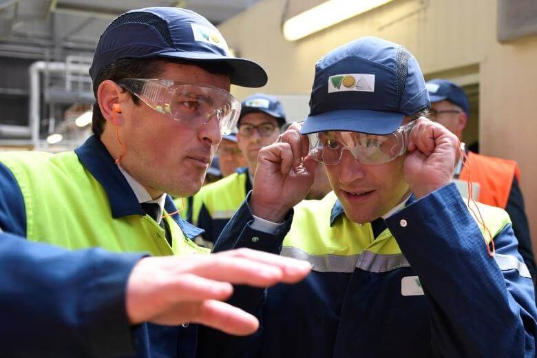 عکس های فرانسه در آستانه دور دوم انتخابات ریاست جمهوری فرانسه عکس های فرانسه در آستانه دور دوم انتخابات ریاست جمهوری فرانسه,تصاویر فرانسه در آستانه دور دوم انتخابات ریاست جمهوری فرانسه,عکس های فرانسه در آستانه انتخابات ریاست جمهوری