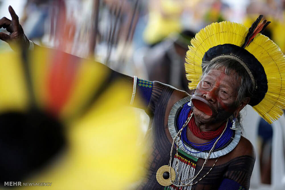 تصاویر تظاهرات سرخ پوستان در برزیل تصاویر تظاهرات سرخ پوستان در برزیل,عکس های تظاهرات سرخ پوستان در برزیل,عکس های تظاهرات یک قبیله بومی سرخپوستی در برزیل