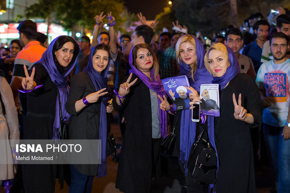 تصاویرشادی مردم پس از انتخابات,تصاویرشادی هوادارن روحانی,عکس های شادی مردم ازنتیجه انتخابات