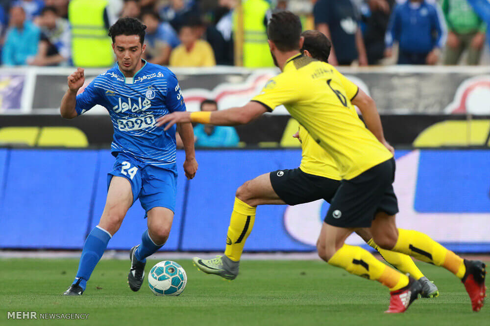 عکس های دیدار تیم های استقلال تهران و سپاهان اصفهان عکس های دیدار تیم های استقلال تهران و سپاهان اصفهان,تصاویر دیدار تیم های استقلال تهران و سپاهان اصفهان در ورزشگاه آزادی,دیدار تیم های استقلال تهران و سپاهان اصفهان